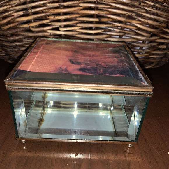 Vintage Mirrored Glass Angel/Rapheal Trinket Box - Picture 8 of 11